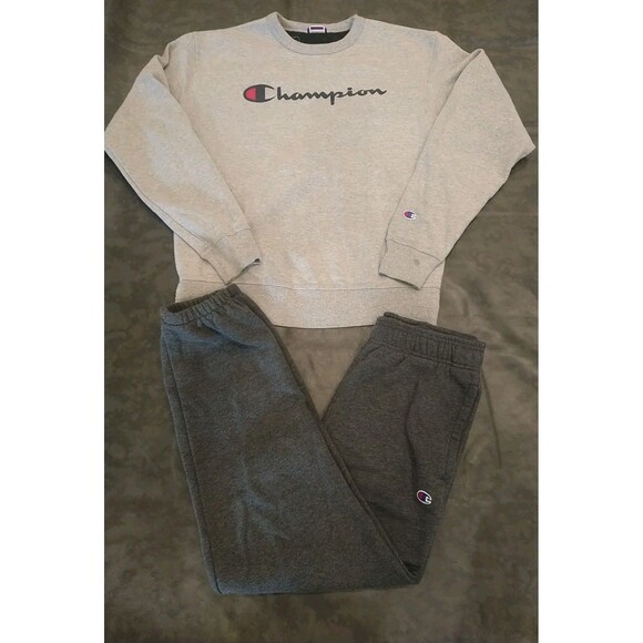 Men's Champion 2 Sweatshirt & Pants Medium Cozy - Picture 1 of 6
